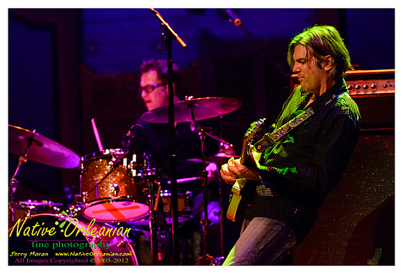 hone_for_the_holidays_daniel_price_benefit_jm_122112_002