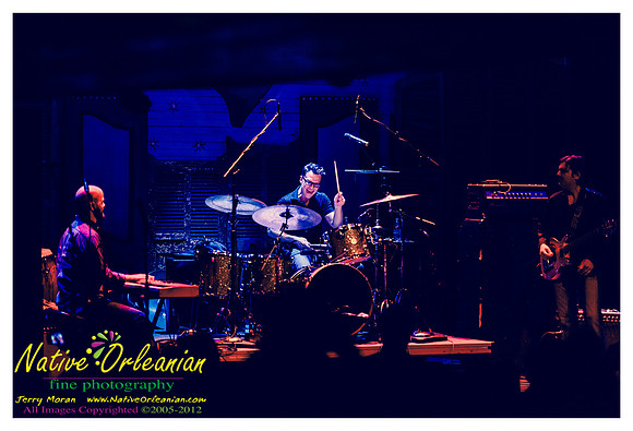 hone_for_the_holidays_daniel_price_benefit_jm_122112_005
