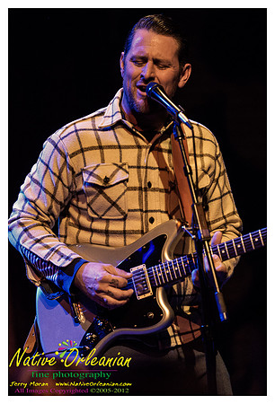 hone_for_the_holidays_daniel_price_benefit_jm_122112_010