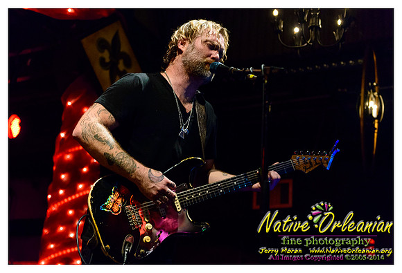 anders_osborne_holiday_spectacular_tipitinas_jm_nofp_120613_011