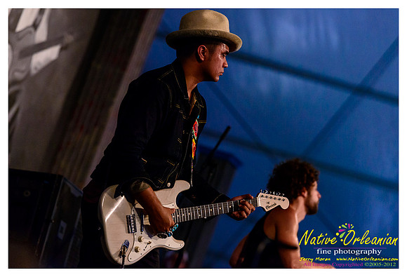 gary_clark_jr_jazz_fest__jm_042912_004