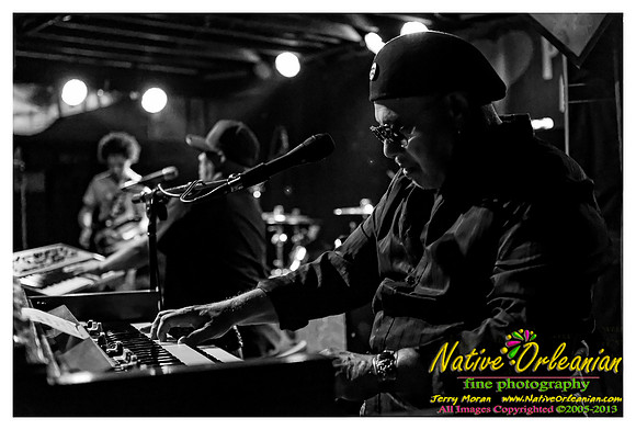 the_nevilles_tipitinas_jm_012613_004