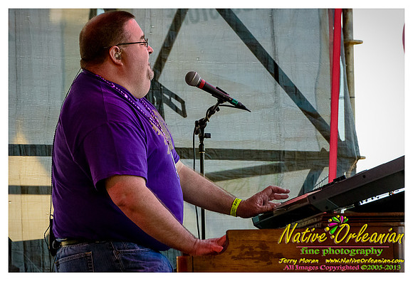 papa_gros_funk_super_bowl_jm_020313_003