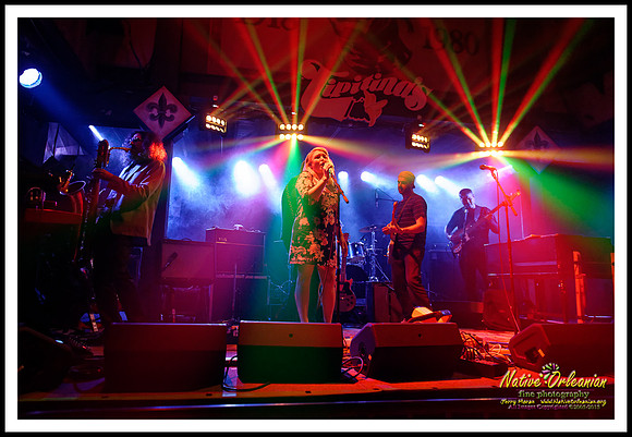 darcy_malone_and_the_tangle_tipitinas_jm_102315_002
