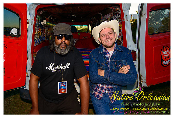 alvin_youngblood_hart_tbois_blues_fest_jm_040513_003