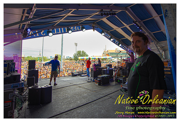 anders_osborne_jazz_fest_jm_042613_001