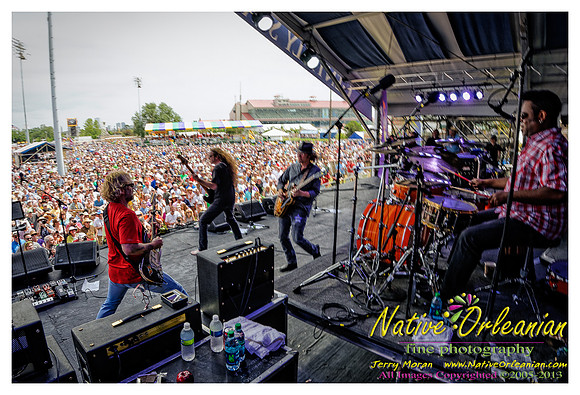 anders_osborne_jazz_fest_jm_042613_002