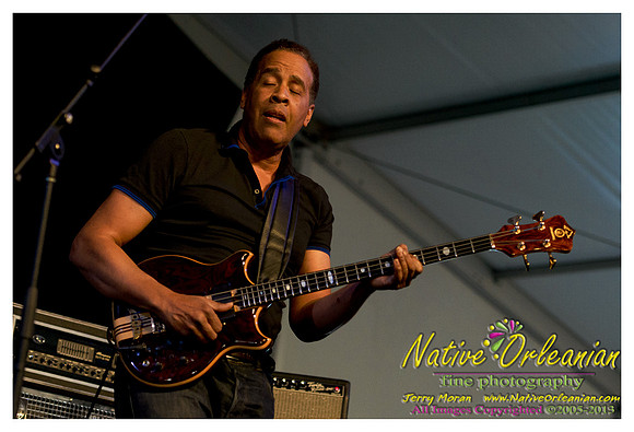 stanley_jordan_jazz_fest_jm_050413_002
