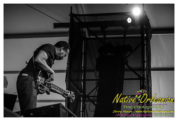 stanley_jordan_jazz_fest_jm_050413_004