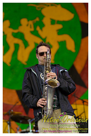 papa_grows_funk_jazz_fest_jm_050313_009