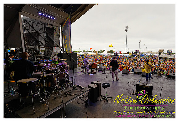 papa_grows_funk_jazz_fest_jm_050313_018