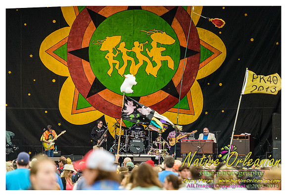 papa_grows_funk_jazz_fest_jm_050313_022