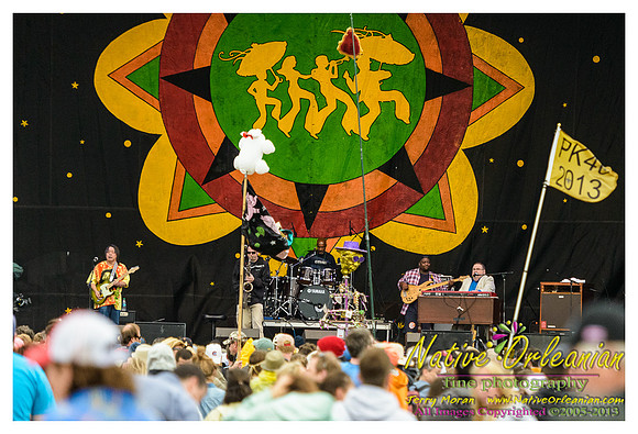 papa_grows_funk_jazz_fest_jm_050313_023