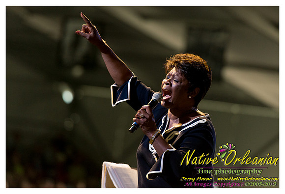 irma_thomas_gospel_tent_jazz_fest_jm_050313_008