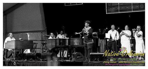 irma_thomas_gospel_tent_jazz_fest_jm_050313_011