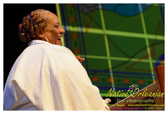 irma_thomas_gospel_tent_jazz_fest_jm_050313_004