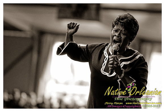 irma_thomas_gospel_tent_jazz_fest_jm_050313_007