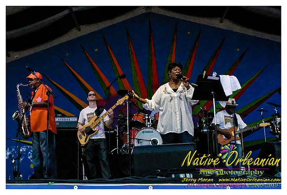 irma_thomas_jazz_fest_jm_050513_001