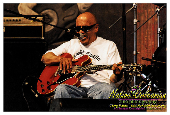 snooks_eaglin_jazz_fest_jm_jm_042607_001