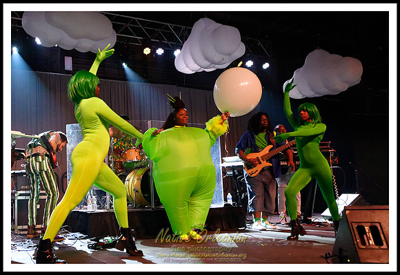 tank_and_the_bangas_sugar_ball_nola_jm_050519_002