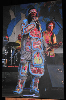 041808_0013tipmonk1.jpg
