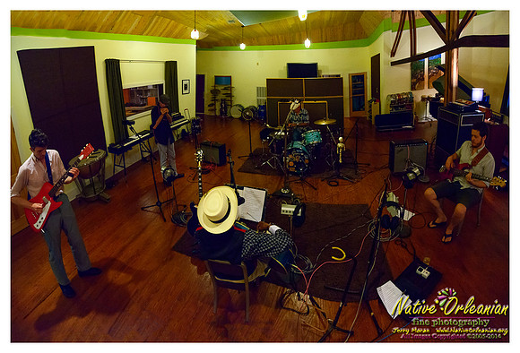 little_freddie_king_living _room_studio_jm_052014_013