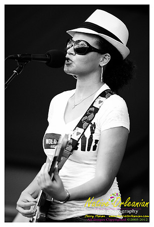 mia_borders_jazz_fest_jm_050312_002
