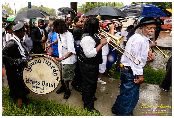uncle_lionel_second_line_post_mahalia_jm_072012_006