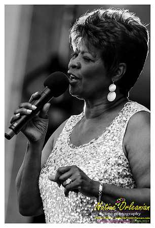 irma_thomas_jazz_fest_jm_050512_003
