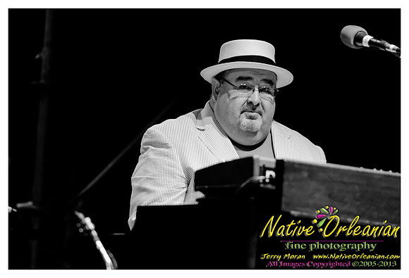 papa_grows_funk_french_quarter_fest_jm_041213_004
