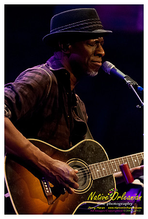 keb_mo_hob_Jan_29_2012_jm_011
