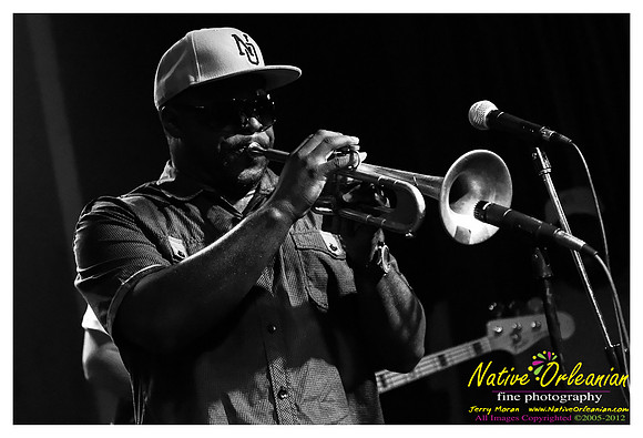 big_sams_funky_nation_the_blue_nile_jm_092212_006