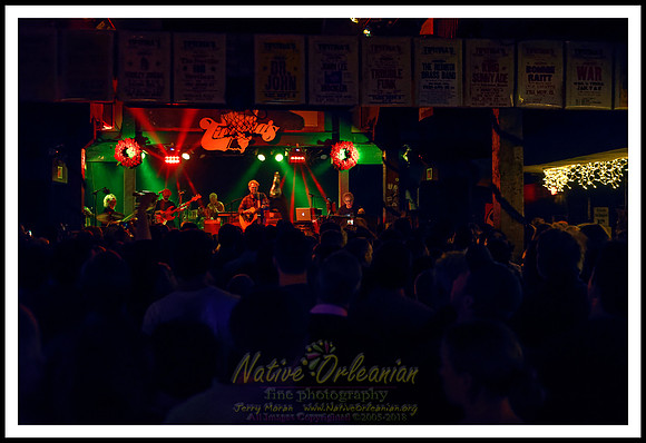 Anders_Osborne_7th_annual_holiday_spectacular_Night_1_tipitinas_jm_121518_006