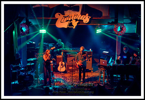 Anders_Osborne_7th_annual_holiday_spectacular_Night_1_tipitinas_jm_121518_011