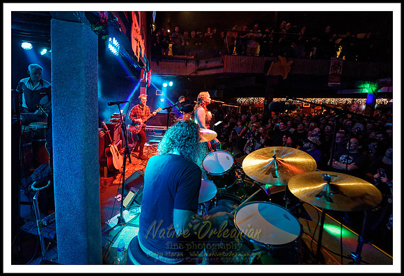 Anders_Osborne_7th_annual_holiday_spectacular_Night_1_tipitinas_jm_121518_015