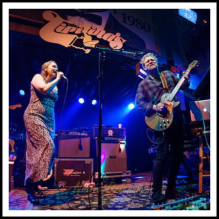 Anders_Osborne_7th_annual_holiday_spectacular_Night_1_tipitinas_jm_121518_016