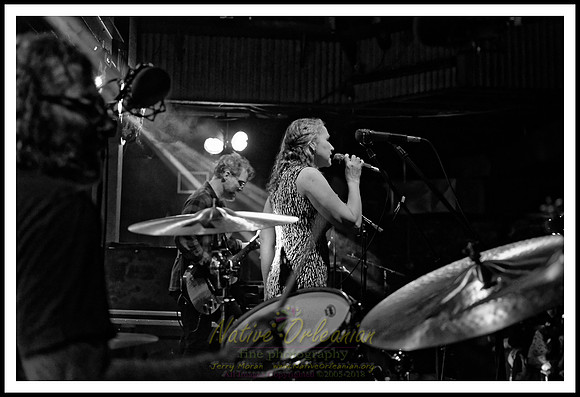 Anders_Osborne_7th_annual_holiday_spectacular_Night_1_tipitinas_jm_121518_021