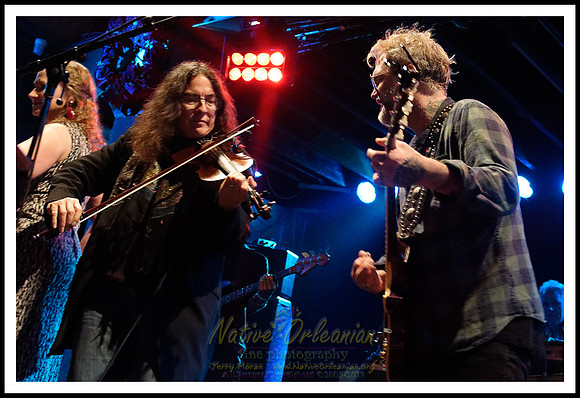 Anders_Osborne_7th_annual_holiday_spectacular_Night_1_tipitinas_jm_121518_023