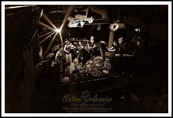 Anders_Osborne_7th_annual_holiday_spectacular_Night_1_tipitinas_jm_121518_029
