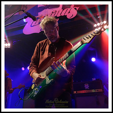 Anders_Osborne_7th_annual_holiday_spectacular_Night_2_tipitinas_jm_121618_002