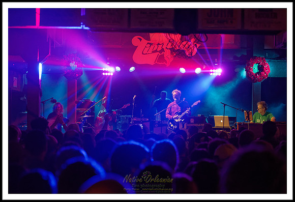 Anders_Osborne_7th_annual_holiday_spectacular_Night_2_tipitinas_jm_121618_007