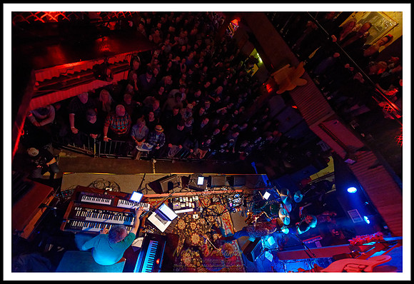 Anders_Osborne_7th_annual_holiday_spectacular_Night_2_tipitinas_jm_121618_012