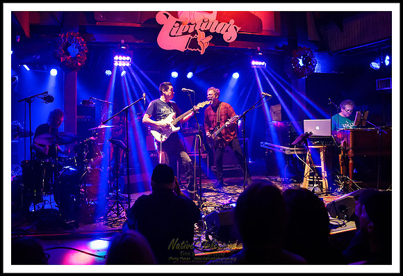 Anders_Osborne_7th_annual_holiday_spectacular_Night_2_tipitinas_jm_121618_019
