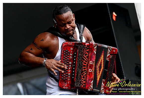 dwayne_dopsie_jazz_fest_jm_050512_002