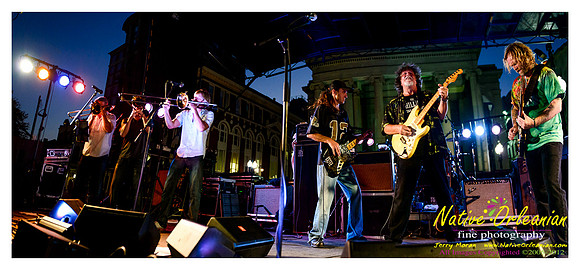 anders_osborne_harvest_lafayette_sq_jm_100312_020