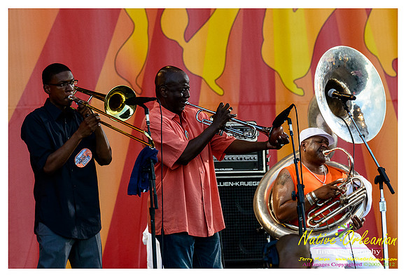 dirty_dozen_brass_band_jazz_fest_jm_050312_001