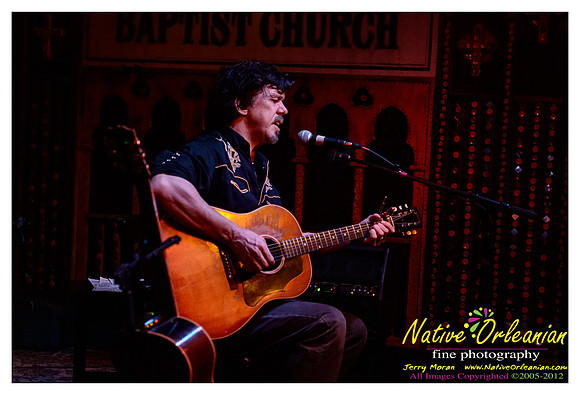 tommy_malone_chikie_wahwah_jm_102312_002