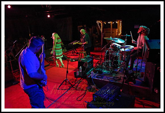 DMandT_FNOLAWL_Flood_relief_Howlin_wolf_jm_091016_004