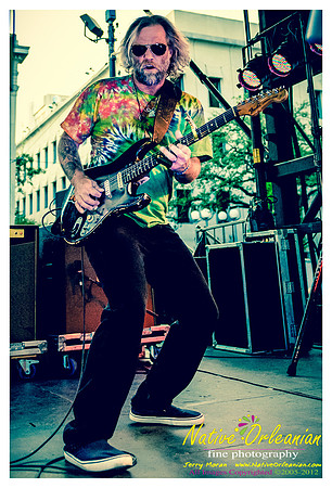 anders_osborne_harvest_lafayette_sq_jm_100312_003