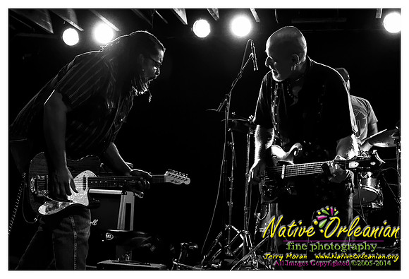 alvin_youngblood_hart_tipitinas_jm_053114_009
